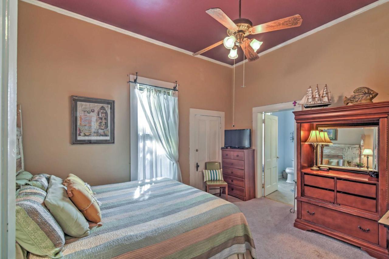 Charming Gulfport Getaway Only 3 Blocks To Beach! Екстериор снимка