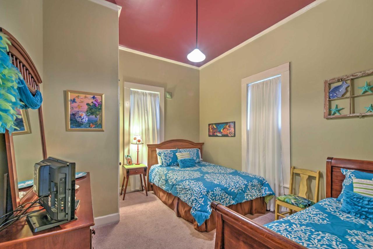 Charming Gulfport Getaway Only 3 Blocks To Beach! Екстериор снимка